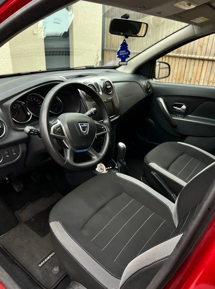 Dacia après nettoyage